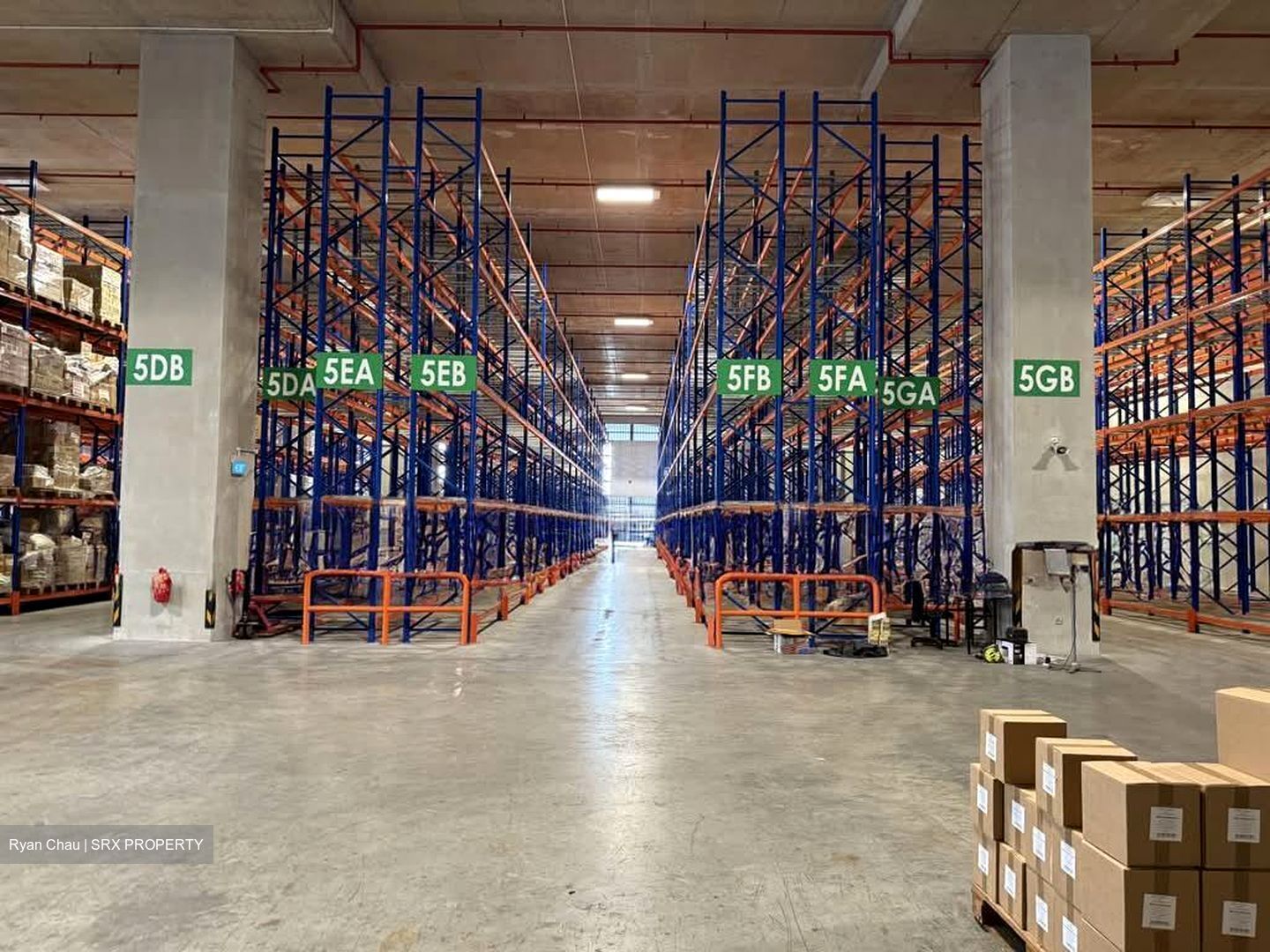 Upper Bukit Timah Road (D21), Warehouse #581725721
